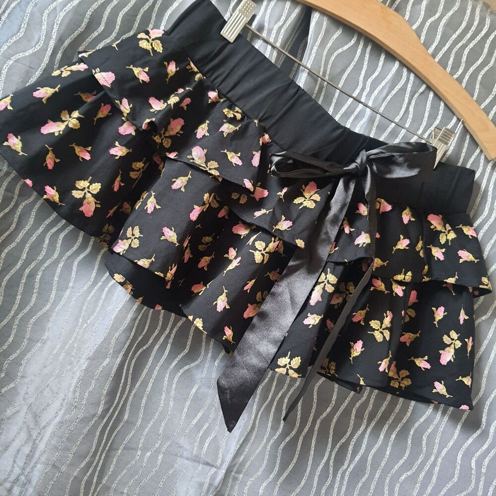 Betsey Johnson x Dolls Kill Floral Mini Skirt Size XL Ruffled Lolita Whimsigoth